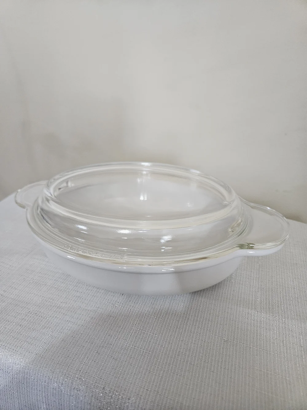 Corning Ware Casserole Dish With Pyrex Lid - Elegant Oven-to-Table Bakeware 14oz